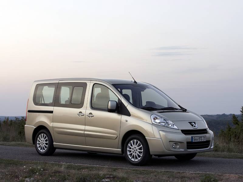 Фото автомобиля Peugeot Expert микроавтобус