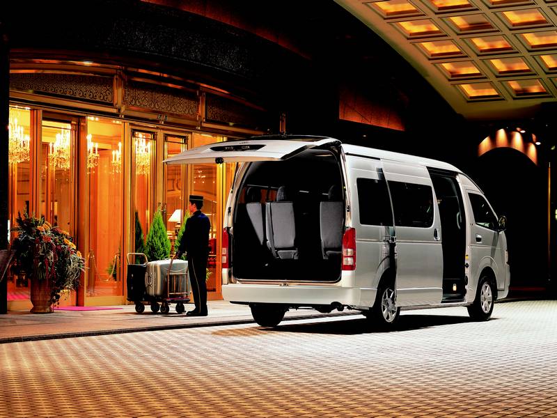Фото автомобиля Toyota Hiace